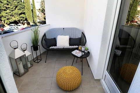 Küçük Balkon Dekorasyonu Kendin Yap!