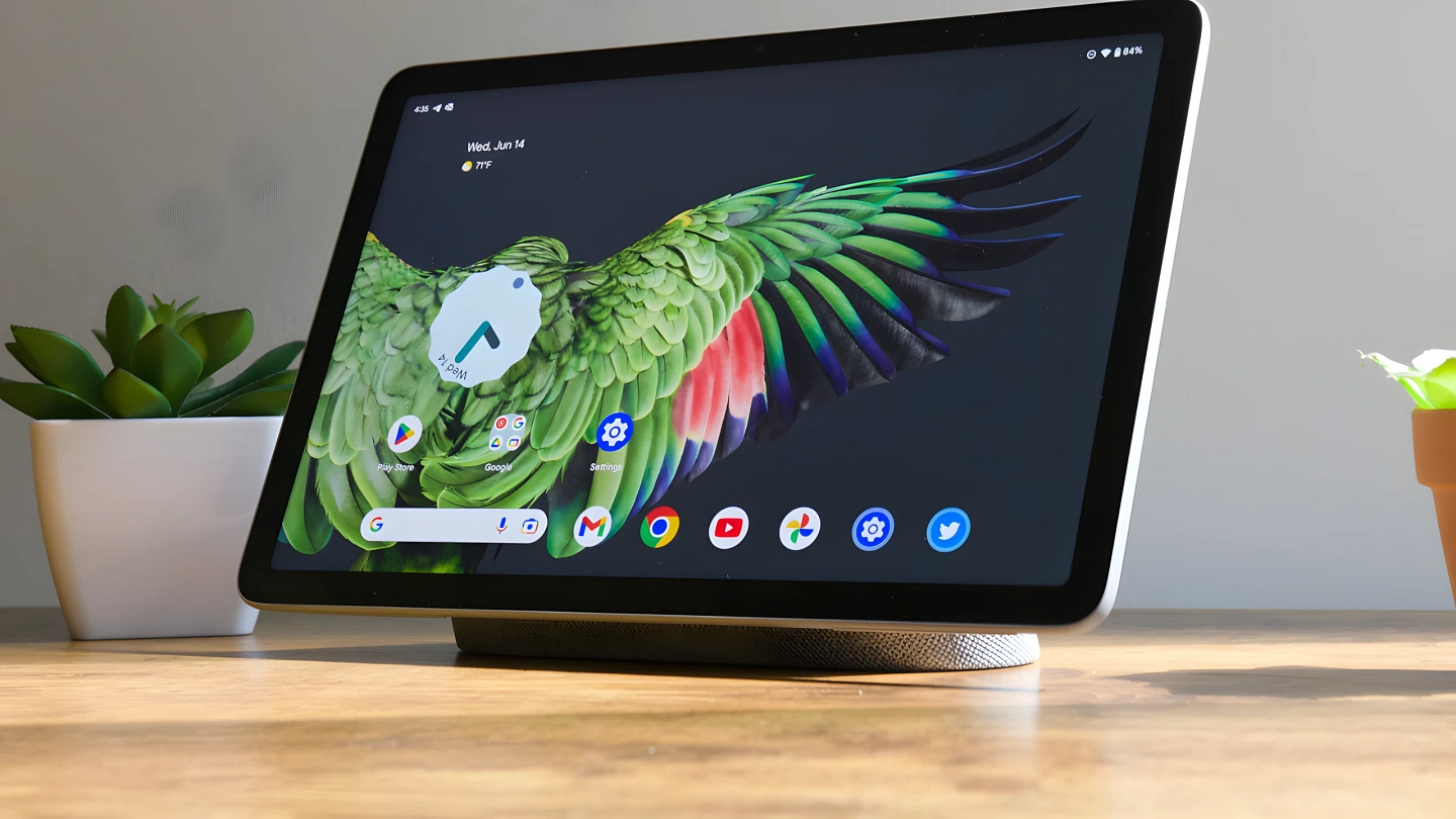 Google Seo’su Sundar Pichai Yeni Gemini Tablet ve Kulaklık Tasarımlarıyla Geliyor!