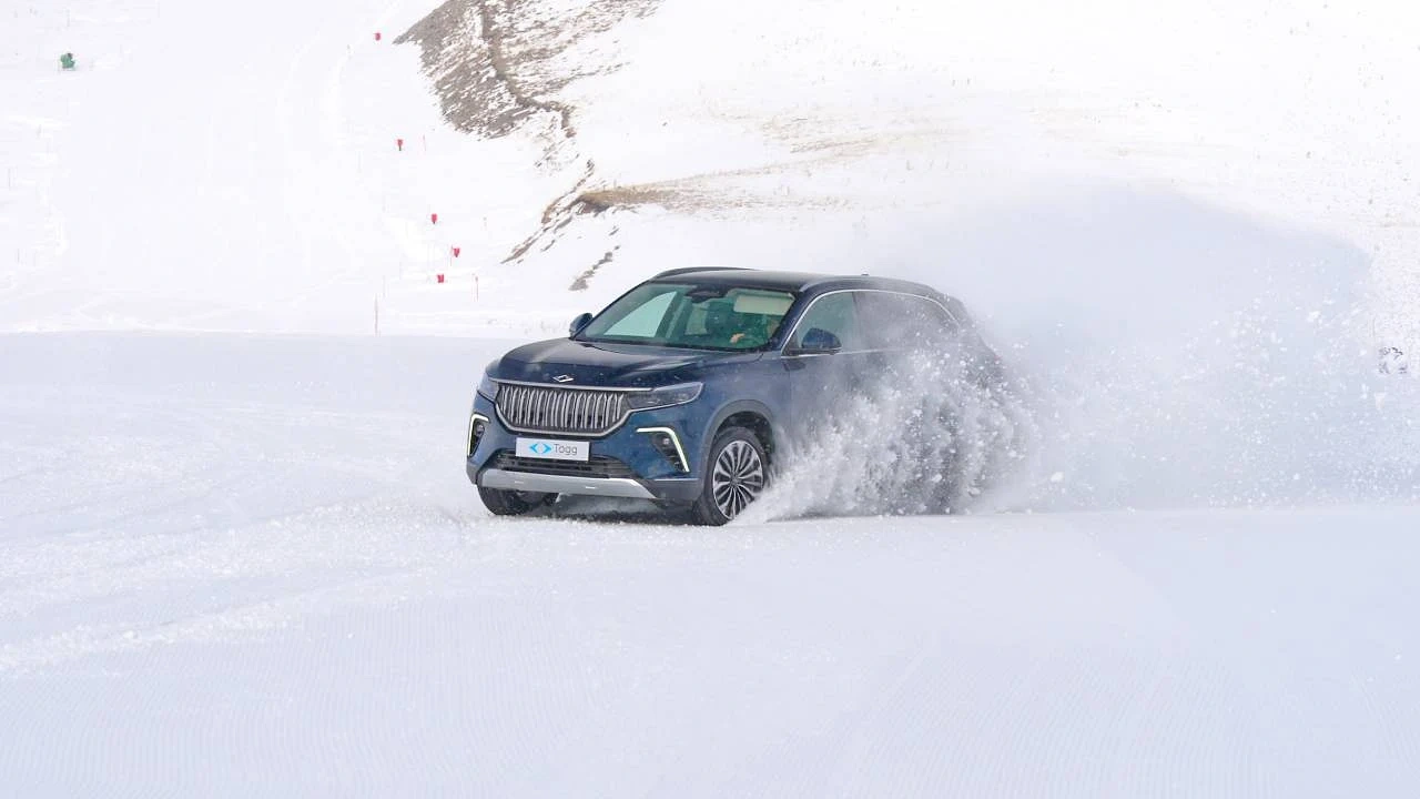 Elektrikli Otomobil Satışlarında Nisan Ayının Lideri Yine Togg Oldu: BYD Takibini Sürdürüyor